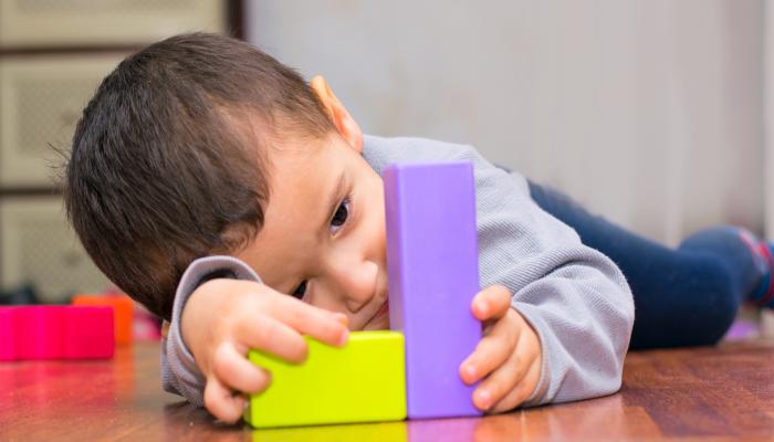 127-195432-causes-autism-children-treatment_700x400